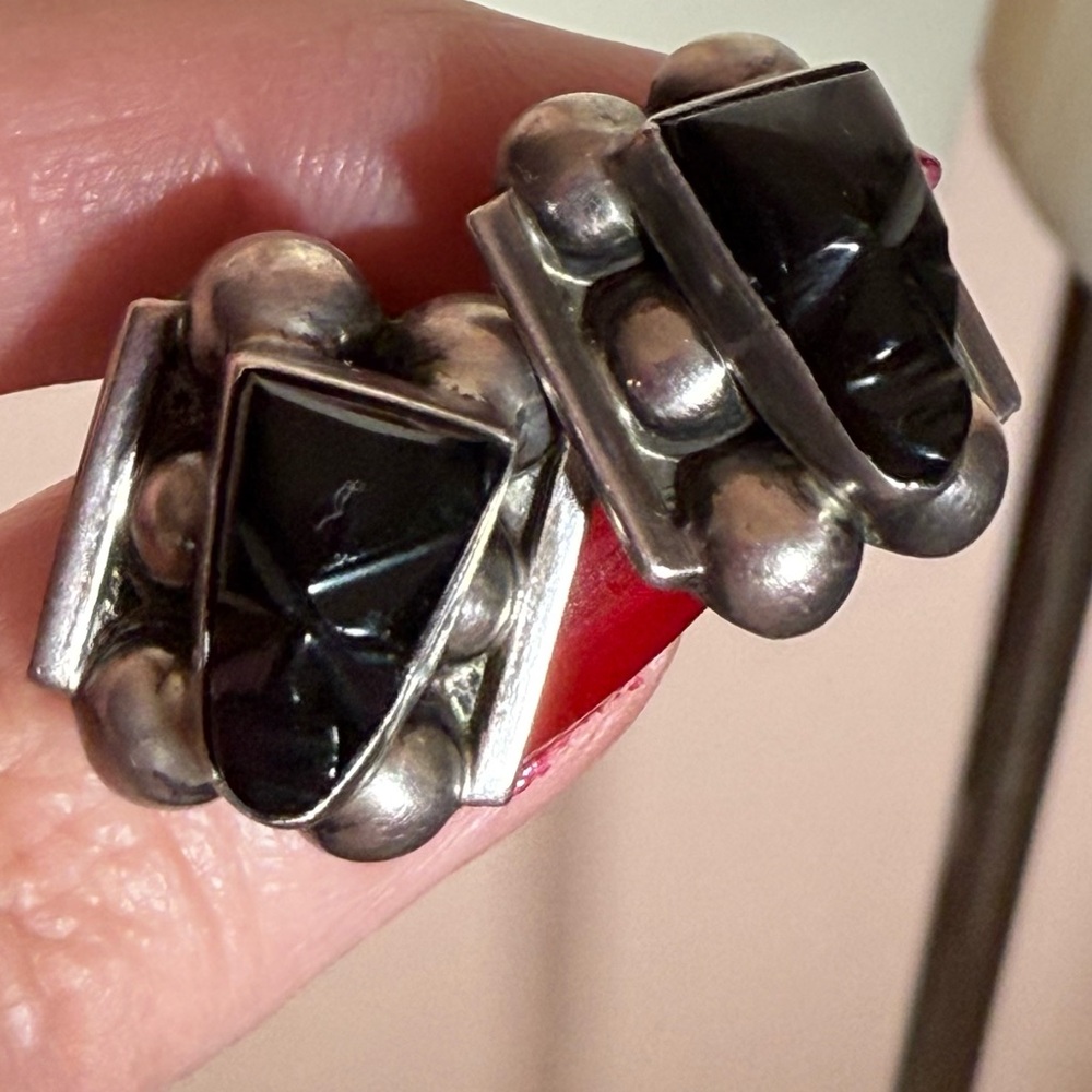 Vintage Mexico Sterling Silver Black onyx carved Face Screw back Earrings